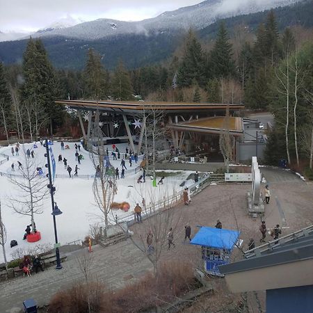 Tyndalstone Lodge 3 Bedroom In The Heart Of Village North Whistler Extérieur photo
