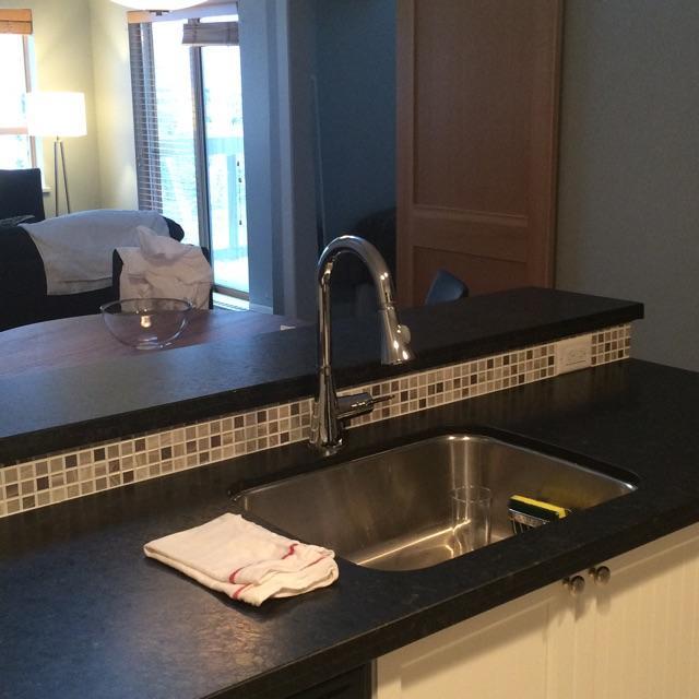 Tyndalstone Lodge 3 Bedroom In The Heart Of Village North Whistler Extérieur photo