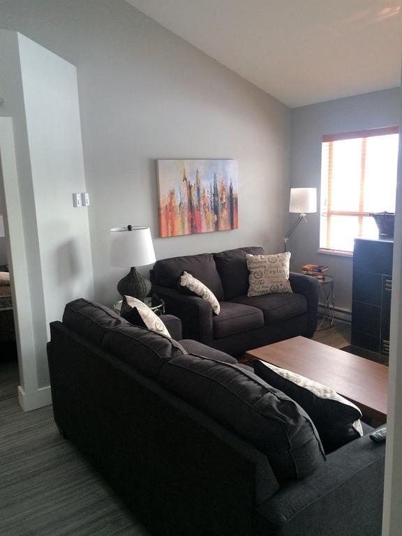 Tyndalstone Lodge 3 Bedroom In The Heart Of Village North Whistler Extérieur photo