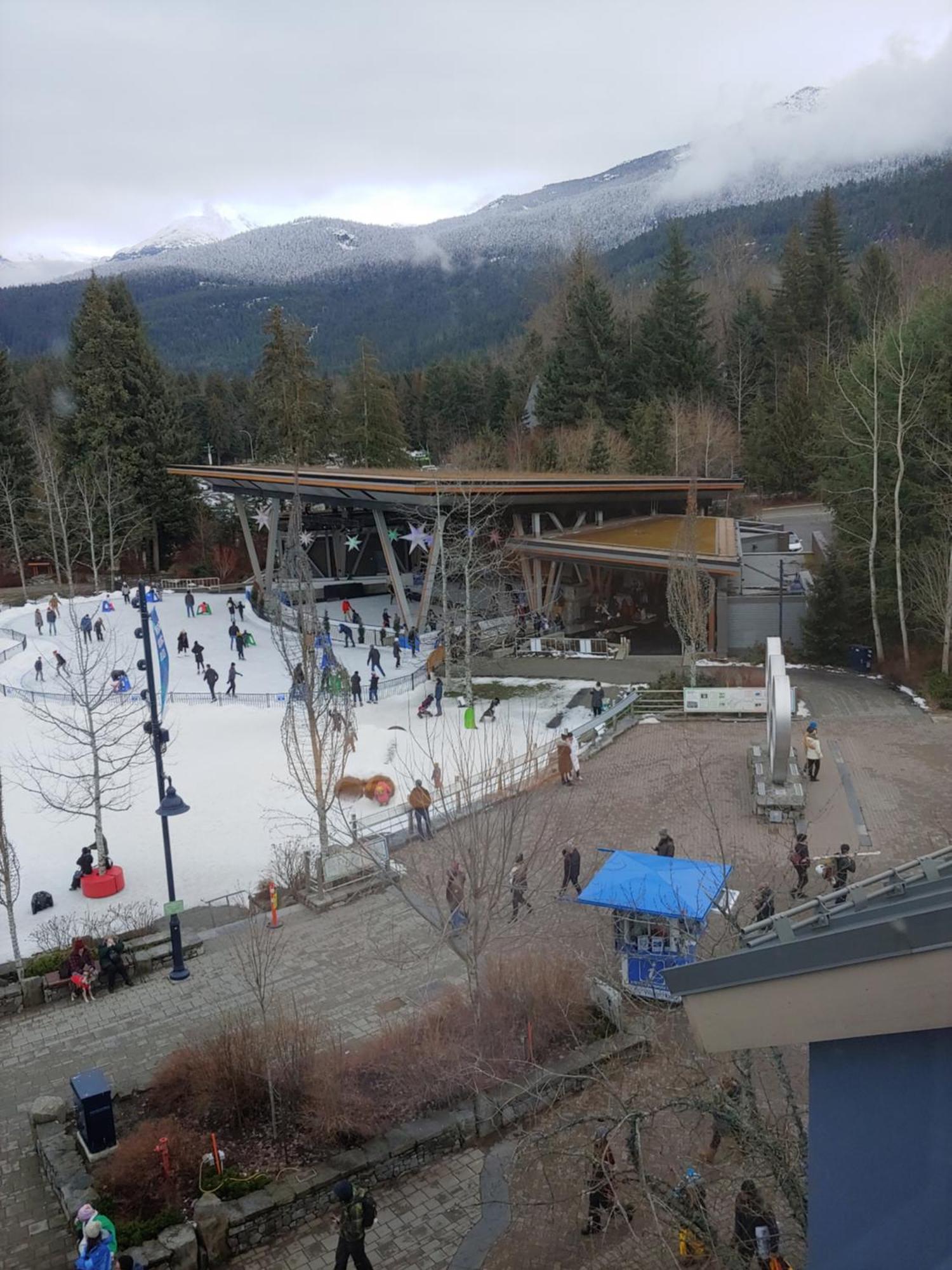 Tyndalstone Lodge 3 Bedroom In The Heart Of Village North Whistler Extérieur photo