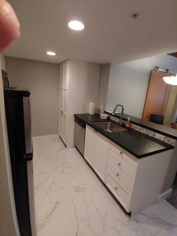 Tyndalstone Lodge 3 Bedroom In The Heart Of Village North Whistler Extérieur photo